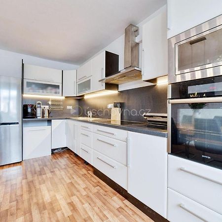 Wellness House Ladova Street Villa มาเรียอานซเกลาซนี ภายนอก รูปภาพ