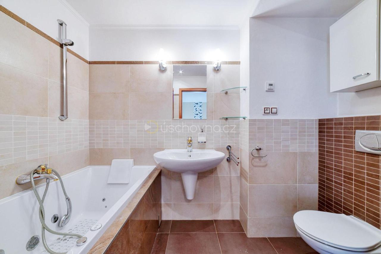 Wellness House Ladova Street Villa มาเรียอานซเกลาซนี ภายนอก รูปภาพ