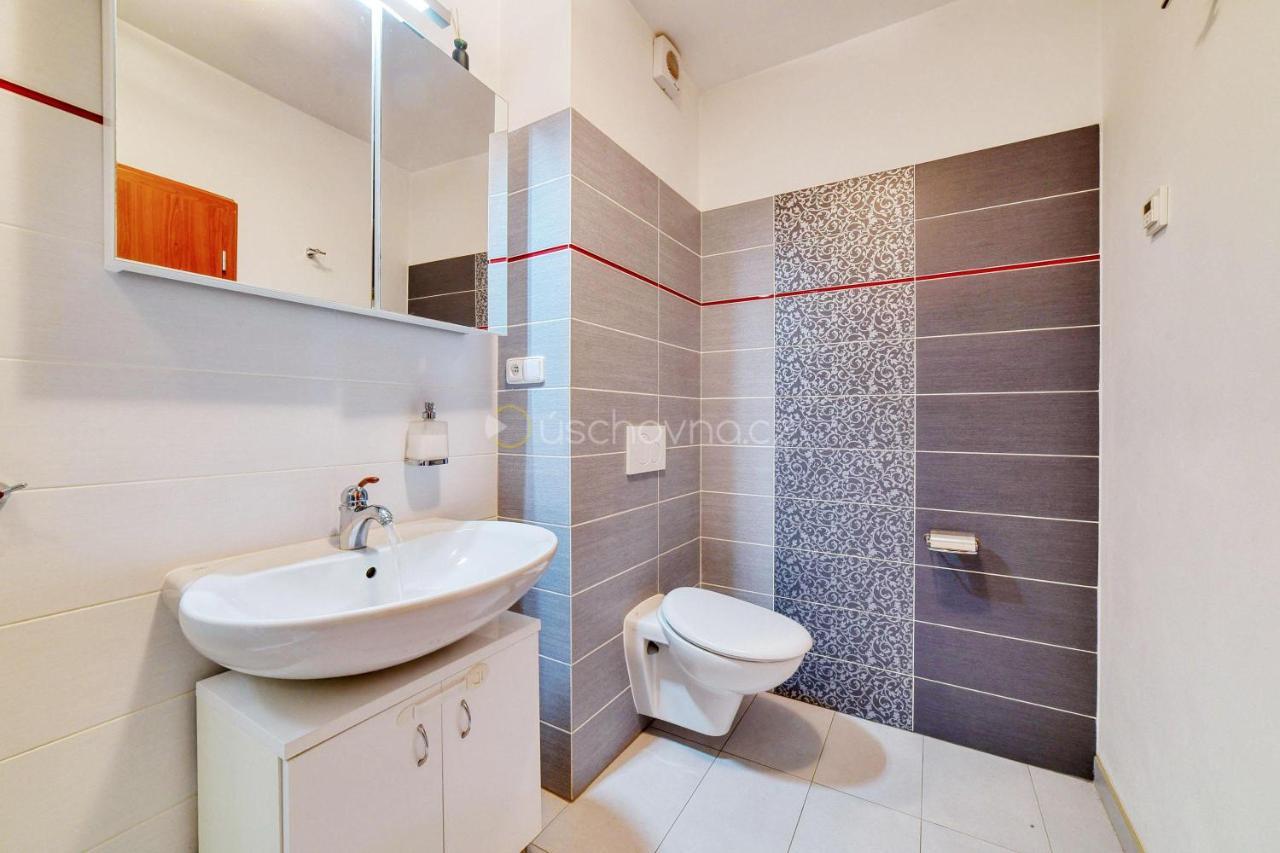 Wellness House Ladova Street Villa มาเรียอานซเกลาซนี ภายนอก รูปภาพ